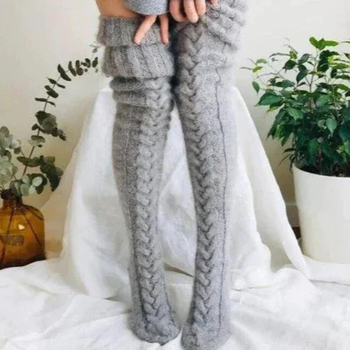 FrostGuardâ„¢ Ultra Warm Long Socks