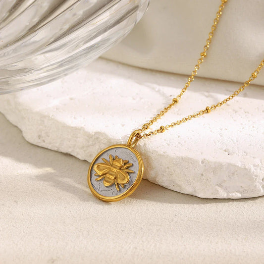 Queen of Thorns Pendant Necklace