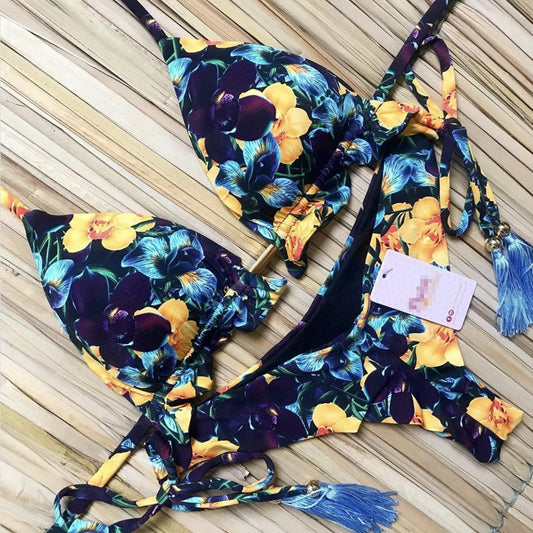 Bold Strappy Swimsuit – Vintage Chic