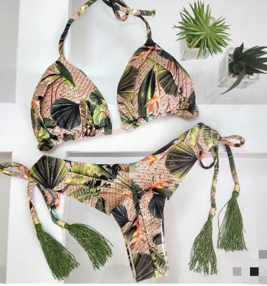 Bold Strappy Swimsuit – Vintage Chic