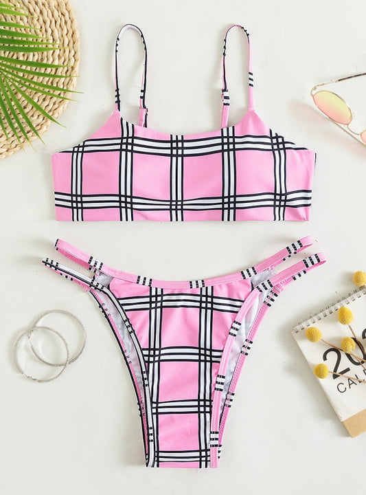 Elegant Cut-Out Bikini – Vintage Chic