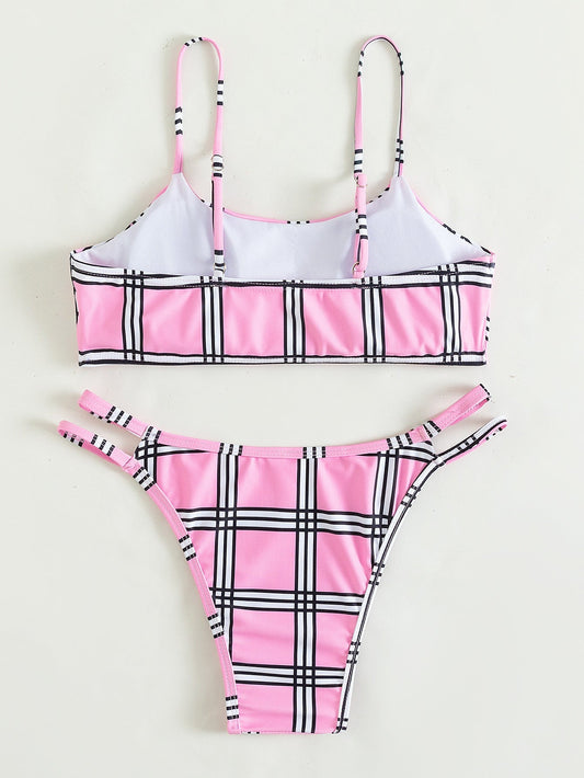 Elegant Cut-Out Bikini – Vintage Chic