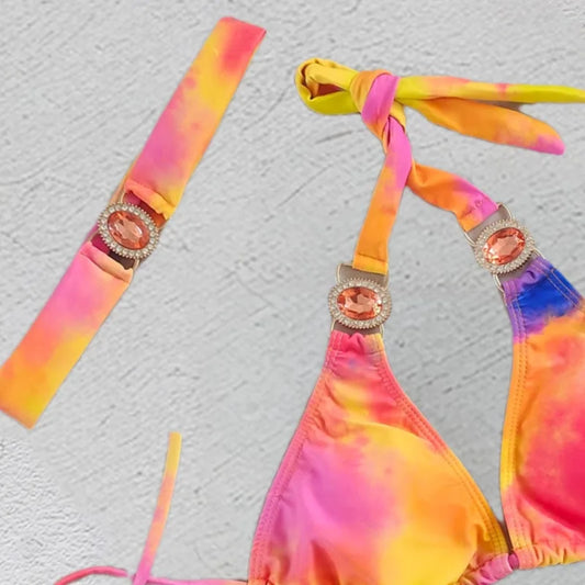 Chic Bikini – Crisscross Style