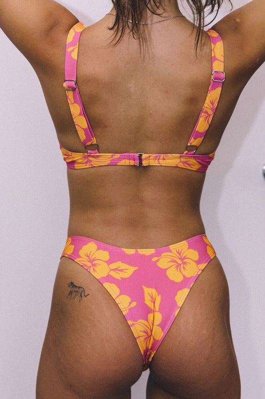 Minimalist Triangle Bikini – Ocean Escape